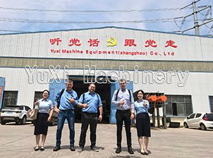 Customers visit Yuxi production factory