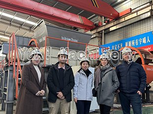 Customers visit tire shredder equipment