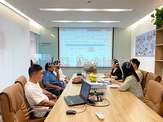 Icons representing resources and downloads